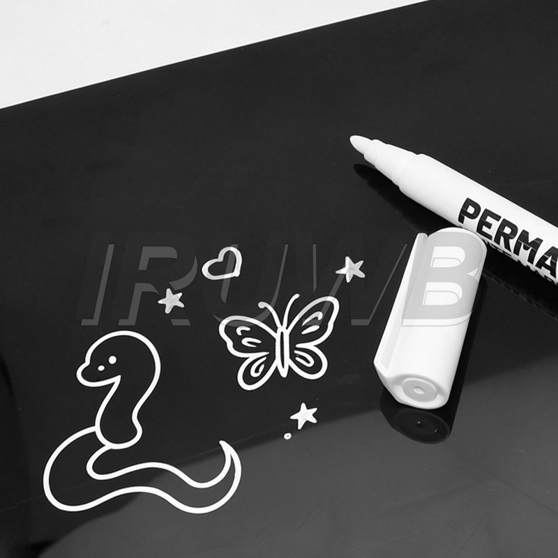 ปากกาสีขาวกันน้ำสำหรับงานศิลปะ - Copic Marker Classic บทวิจารณ์และราคา